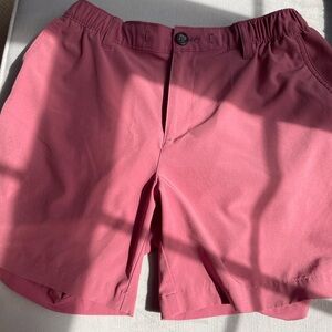 men’s M chubbies shorts in red